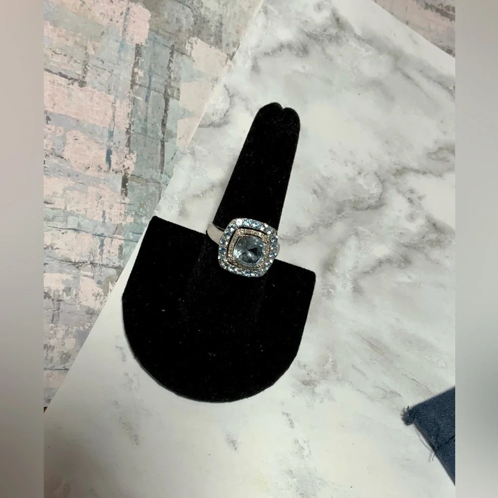 Stunning 10K Cushion-Cut Swiss Blue Topaz & Diamond Ring - Double Halo - Sz 6.75 - Picture 15 of 16